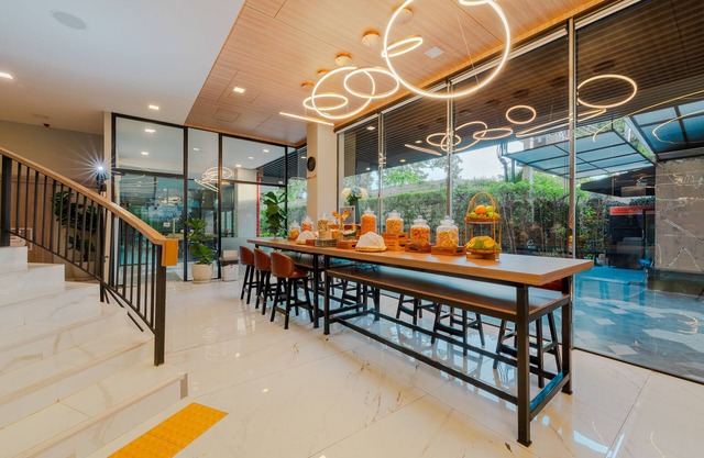 Moose Hotel Chiang Mai