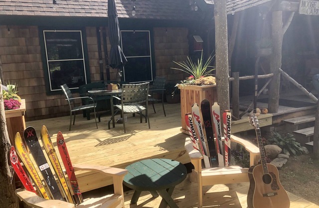 Moose Pond Cabin ~ Enjoy Riding your Snowmobile From the Cabin to Vast Trails