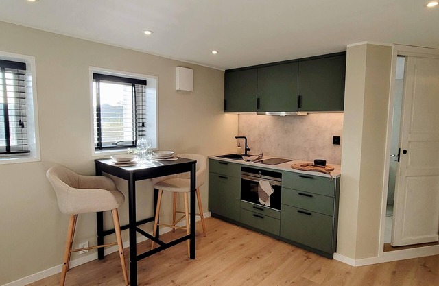 Morgensolen - Short way to the city center, hiking trails right outside