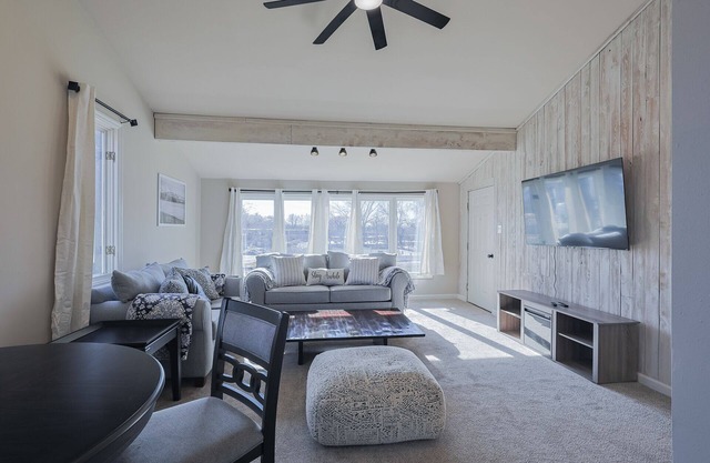 Morrow Getaway - Large & Comfy