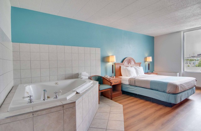 Motel 6 Clarion, PA