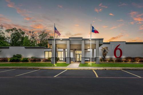 Motel 6-Henderson, TX