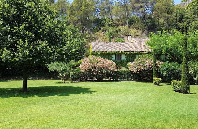 Moulin de la Roque Noves - La Bergerie 3 Bedroom Villa