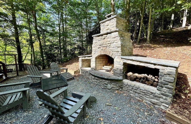 Mountain Lair - Jefferson, NC