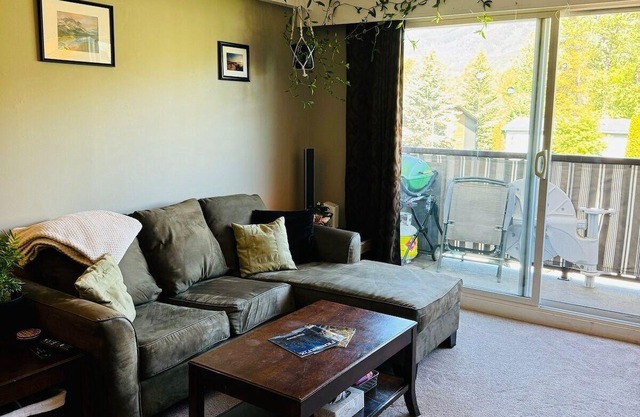 Mountain View Condo | Sauna | Pet Friendly