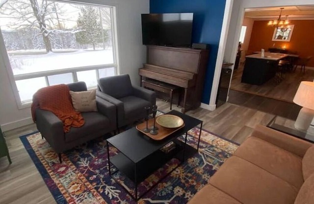 Mountain-view cottage (CITQ 308612)