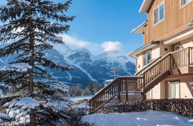 Mountain View Family Getaway, Hot Tub, Park Pass