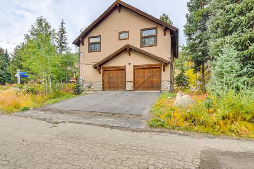 Mountainside Winter Park Ski Home with Hot Tub