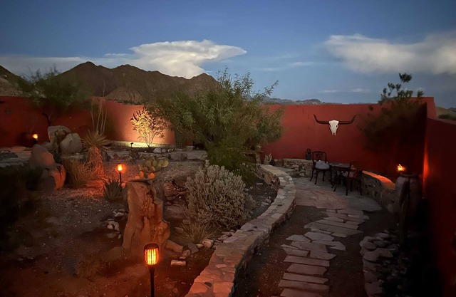 Mucho Gusto PLUS Casita: 3br 3ba, 2.4 miles from BBNP