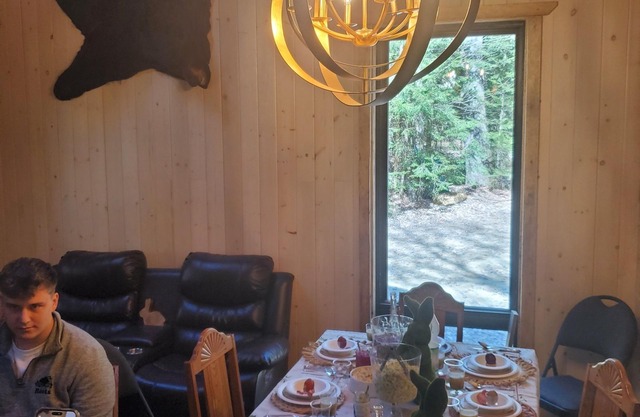 Muskoka Cabin, Vacation home rental, Muskoka cottage, Bear Den Muskoka, cottage