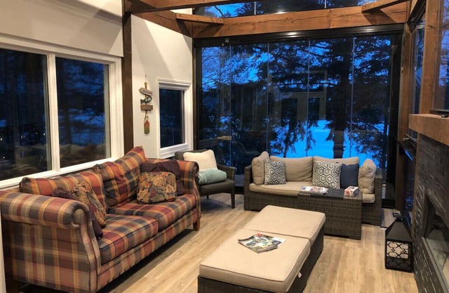 Muskoka Charm Beautiful four bedroom cottage