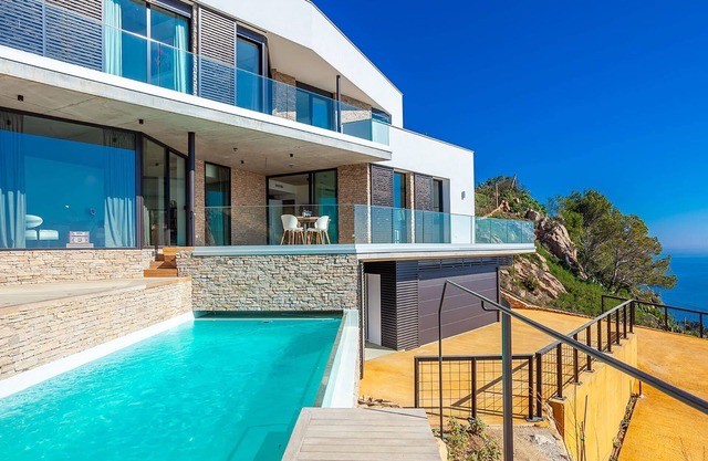 My Rental Homes | Villa Mirante with sea view and private pool