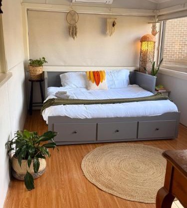 Mystic Gardens with private entrance and bathroom