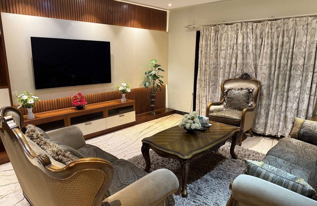 N4B premium stay