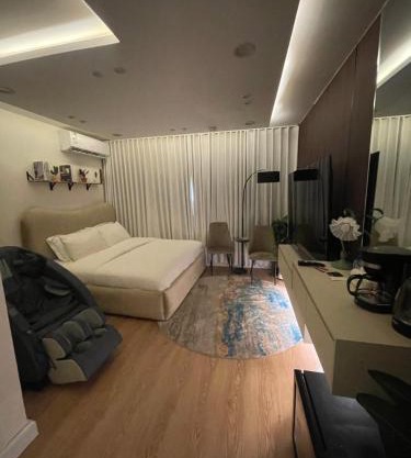 Najd Studio Al Aqeeq District Recliner Chair IPTV for free