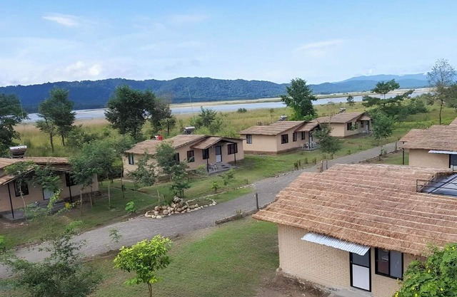 Nana Jungle Resort Near Chitwan National Park