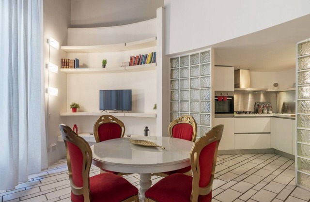 Navona Pretty Home