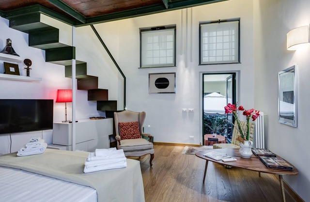 NAVONA ROMANTIC LOFT