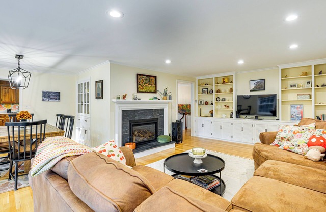 Near Main St & Festivals: Peaceful Keene Getaway!