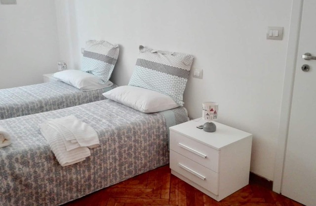 Near station Porta Susa Double Room