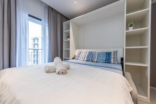 NEAR Subang Airport DK impian 2 ROOM 2-4 pax