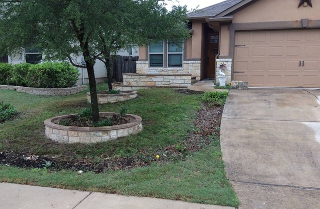 Nearly new 4 BR 2 BA House In Buda TX 78610