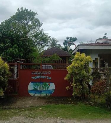 Nellie's Tourist Inn- Port Barton