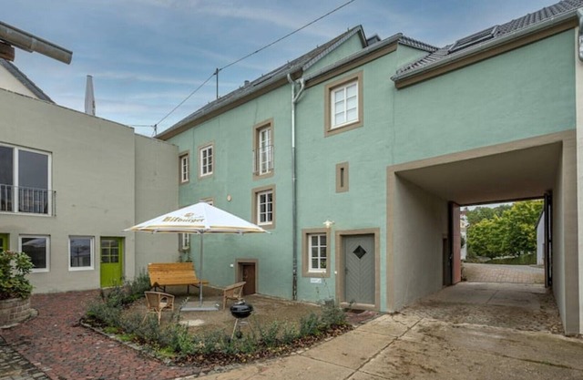 Nengshof apartment Buttercup