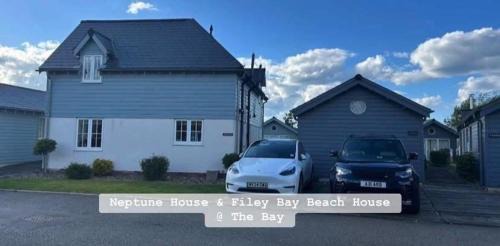 Neptune House The Bay Filey Home Sweet Holiday Homes with car ev point