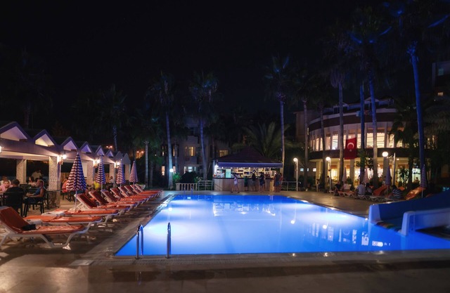 Nergos Side Hotel