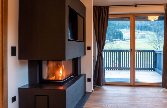 Neubau-luxuswohnung mit Sunset-terrasse; Modern; Lift; Sauna; Ski- & Radraum