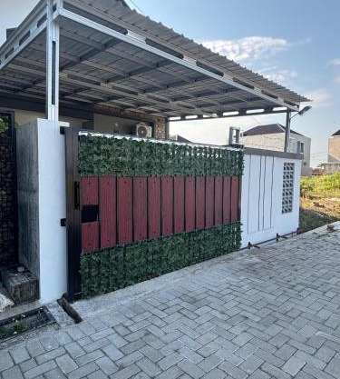 Nevia House - Comfortable Place With Family