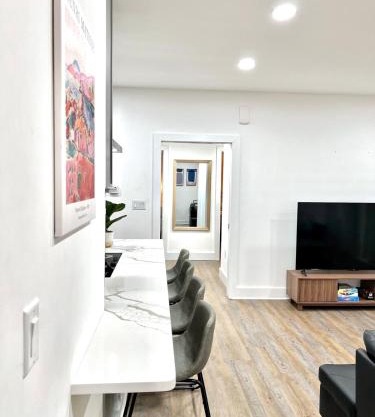 New 2BDR 2BATHS 1 Park Spot APT Super Close to NYC