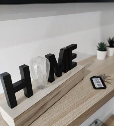 New Apartment Claret