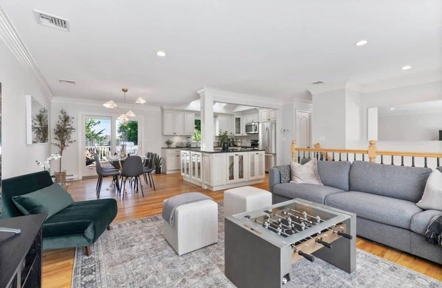 New Beach Home near Stamford Downtown/Shippan