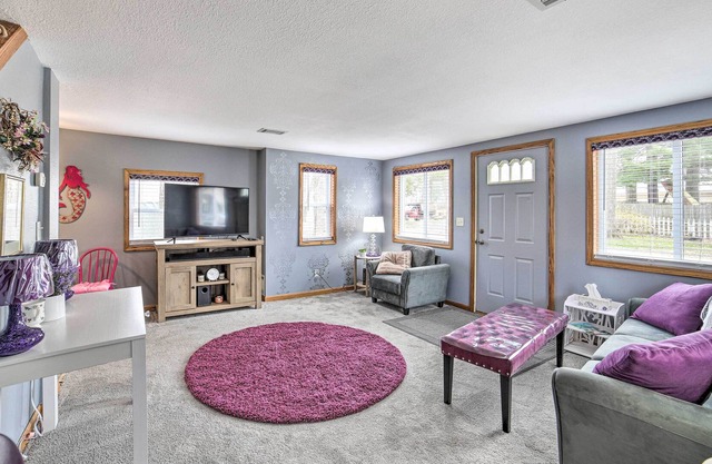 NEW! Bright Brooklyn Abode w/ Deck, Grill & Views!