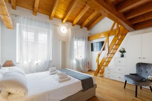 NEW! Casa Giulia - a 1 min da Piazza Vittoria con terrazza e parcheggio privato