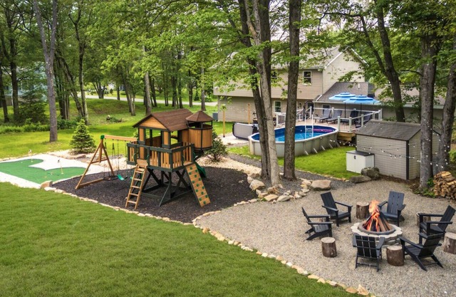 NEW Dream House | Hot Tub, Game Room, Lake Access