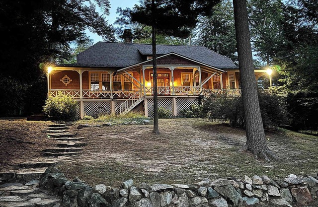 NEW! Forest Lodge Serenity on Long Lake - Dogs Welcome!
