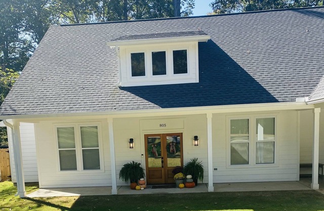 New Home Close To The Vaught, Swayze, The Grove, And The Square