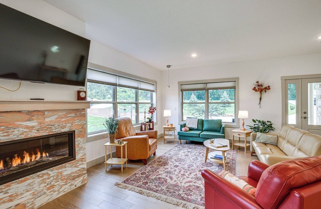 New Home in Pine Island w/Yard!