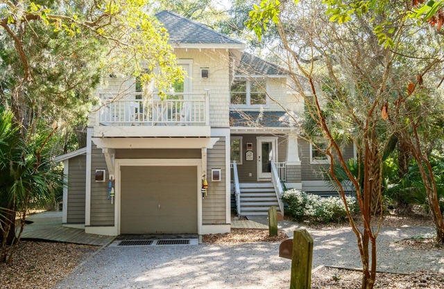 New in 2024! Shorebird is an enchanting 4 bedroom, 4.5 bath delight!