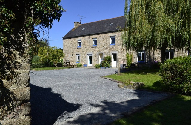 NEW: Lovely large farmhouse in Brittany. Private heated pool + Wellness Retreat.
