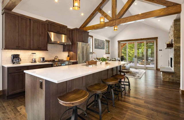 New! Miners Camp Stunner! Heart of Suncadia Resort | Year Round Specials!
