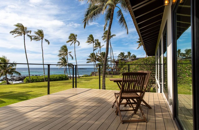 NEW - Spectacular Modern Ocean Front House Huge Garden Private Sea Access