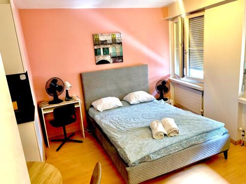 New Studio in the Center of Zurich Old Town Muhlegasse - Self Checkin