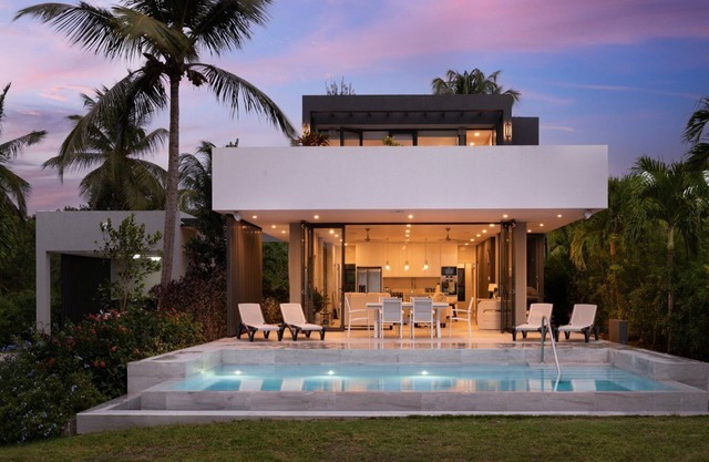 NEW Stunning Villa with private pool and ocean views roof deck - Villa Virgo