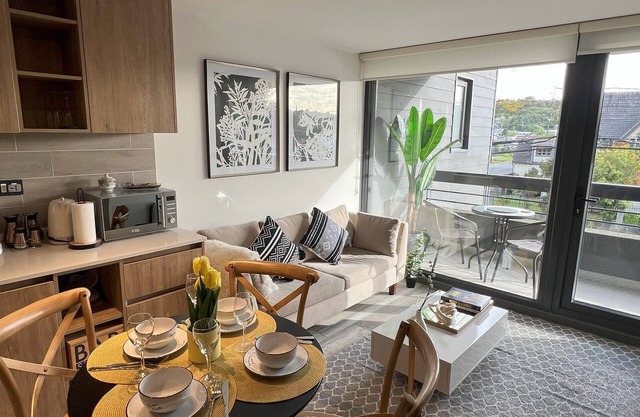 New, warm and fully equipped apartment next to the lake