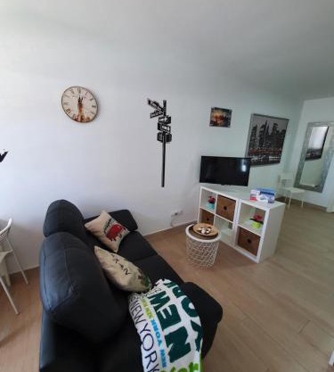 NEW YORK - LA COLINA