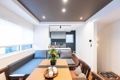 Newly Built 3-Story House in the Heart of Tokyo-Easy Access to Airports,Skytree